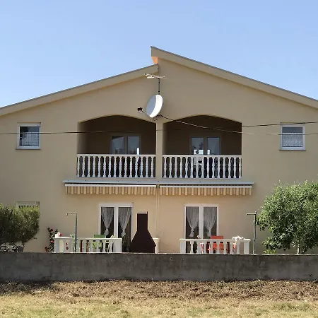 Engeli דירה ויר