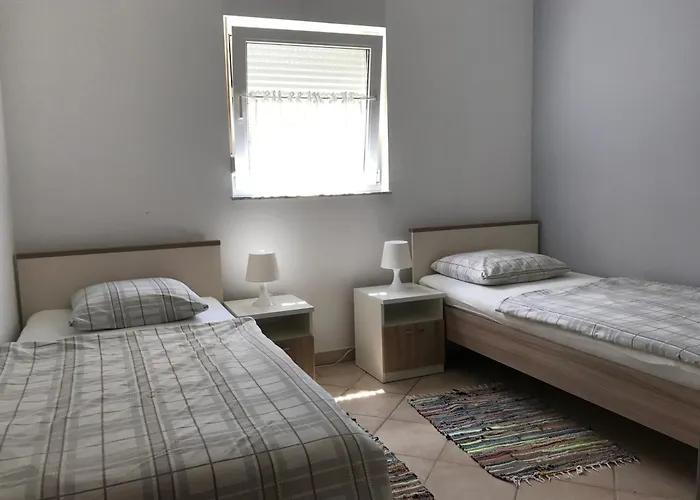 Engeli Apartmán Vir