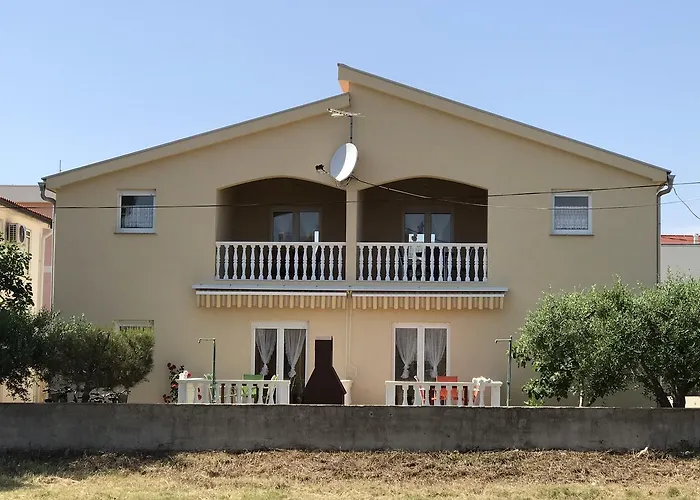 Engeli Apartmán Vir