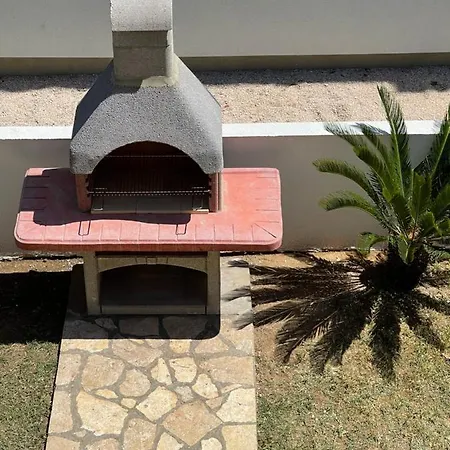 Engeli Apartment Vir